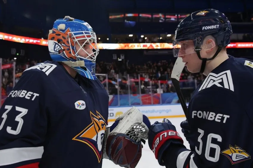 Молодой вратарь «Металлурга» Альберт Уткин дебютировал в КХЛ