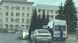 В центре Брянска на пешеходном переходе сбили человека