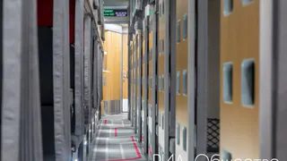 «До Владивостока с повышенным комфортом»: в РЖД получили первый обновлённый плацкартный вагон