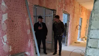 Вячеслав Космачев оценил ремонтные работы во врачебной амбулатории в с. Степановка