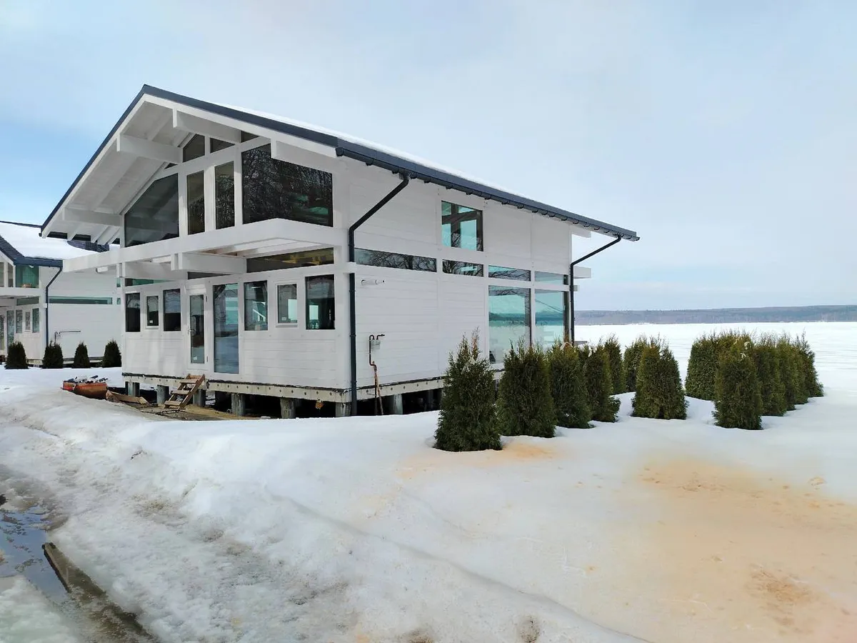 Пензенец жалуется на незаконное строительство коттеджного поселка на берегу Сурского моря