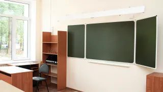 Жители Радищево четвертый год ждут ремонт местной школы