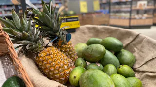 Больше не плачу за траву и лед. Подруга научила экономить на покупке ананаса и креветок - полезный лайфхак перед новогодними праздниками