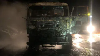 Грузовик вспыхнул на трассе в Коми: причина - техническая неисправность