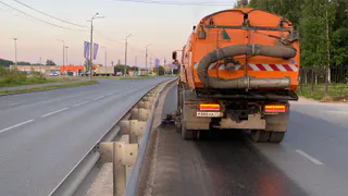 Сыктывкарские коммунальные службы провели ударные выходные под палящим солнцем