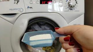 100 гр. в барабан "стиралки" - и от накипи не останется следа, отваливается кусками