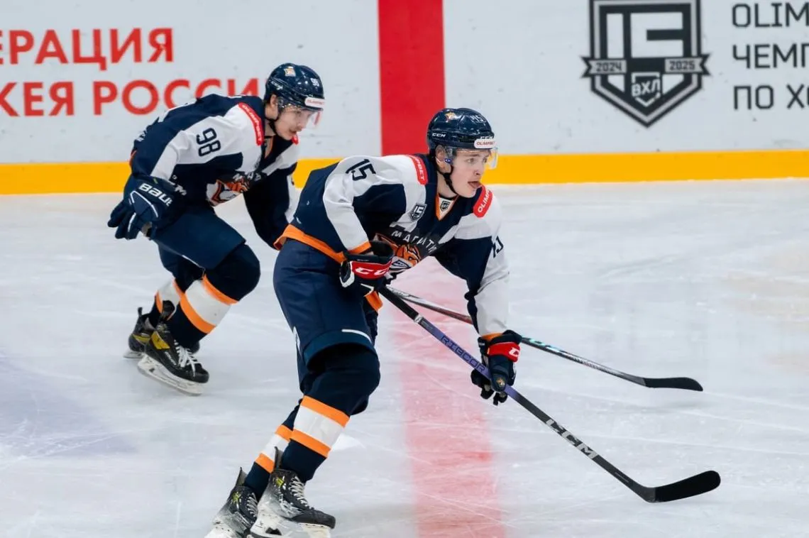 ХК «Магнитка» одержала выездную победу над «Барсом» со счётом 3:1