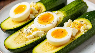 Просто натрите кабачки и добавьте яйца. Так вкусно, что готовлю теперь каждый день летом