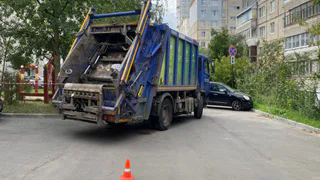 Во Владимире мусоровоз насмерть сбил пенсионерку у дома на проспекте Ленина