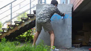 Граффити на стенах Рязани - пропаганда наркотиков прямо у всех на глазах