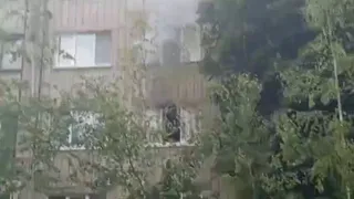 На улице Энгельса в Приокском загорелось общежитие