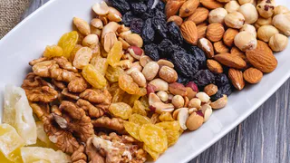 Названа самая полезная сладость — и это не зефир с шоколадом. В ней сконцентрированы витамины, минералы и клетчатка