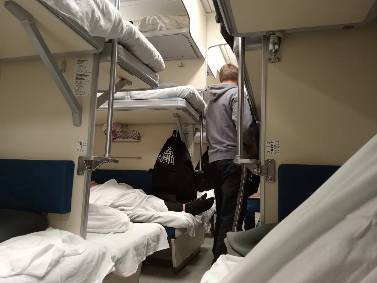 Девочки не потеснятся: как мы отказались уступать свои нижние полки в плацкарте и чем это обернулось