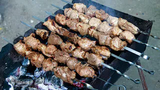 Как правильно выбрать и замариновать мясо для идеального блюда