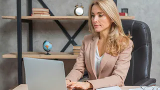 Женщинам региона могут сократить рабочий день на час с сохранением зарплаты