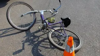 В Брянском районе водитель иномарки насмерть сбил 16-летнего велосипедиста