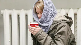 «Температура стены 13,7°С – это не норма»: нижнекамцы замерзают