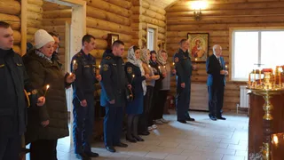 В Брянске почтили память погибших сотрудников МЧС