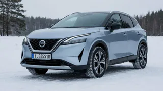 Заехал к другу-дилеру и увидел Ниссан Кашкай 2025 года - богатое оснащение и надежная техника: стоит, как наша Лада