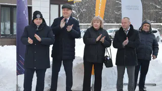 Врачи Нижнекамска получили квартиры: министр здравоохранения РТ вручил 13 специалистам ключи от нового жилья