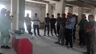 Мигрантов в Покрове учили Россию любить