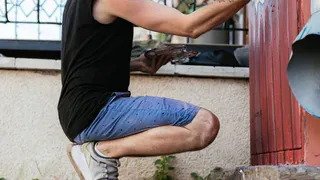 Рязанский художник рассказал, зачем расписывает электрощитки