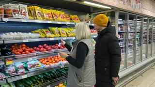 Сразу хватайте - его разбирают моментально: Роскачество назвало лучшее молоко. Идеально для блинов