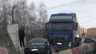 Движение заблокировано: на ремонтируемом мосту через Трубеж произошло ДТП