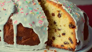 Как правильно резать кулич, чтобы он дольше хранился