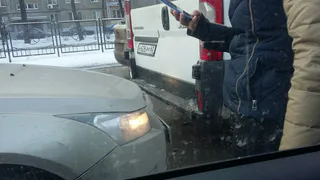 В Дашково-Песочне из-за мелкой аварии образовалась огромная пробка