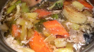 Несколько мелочей и рыбный бульон станет в 100 раз вкуснее: ароматный и прозрачный