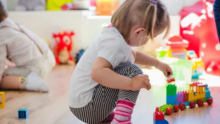 Во Владимире родителей детсадовцев напугали необходимостью оформлять доверенность на ребенка у нотариуса