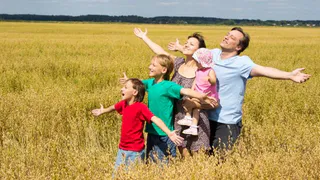 Жить в браке долго скоро станет выгоднее