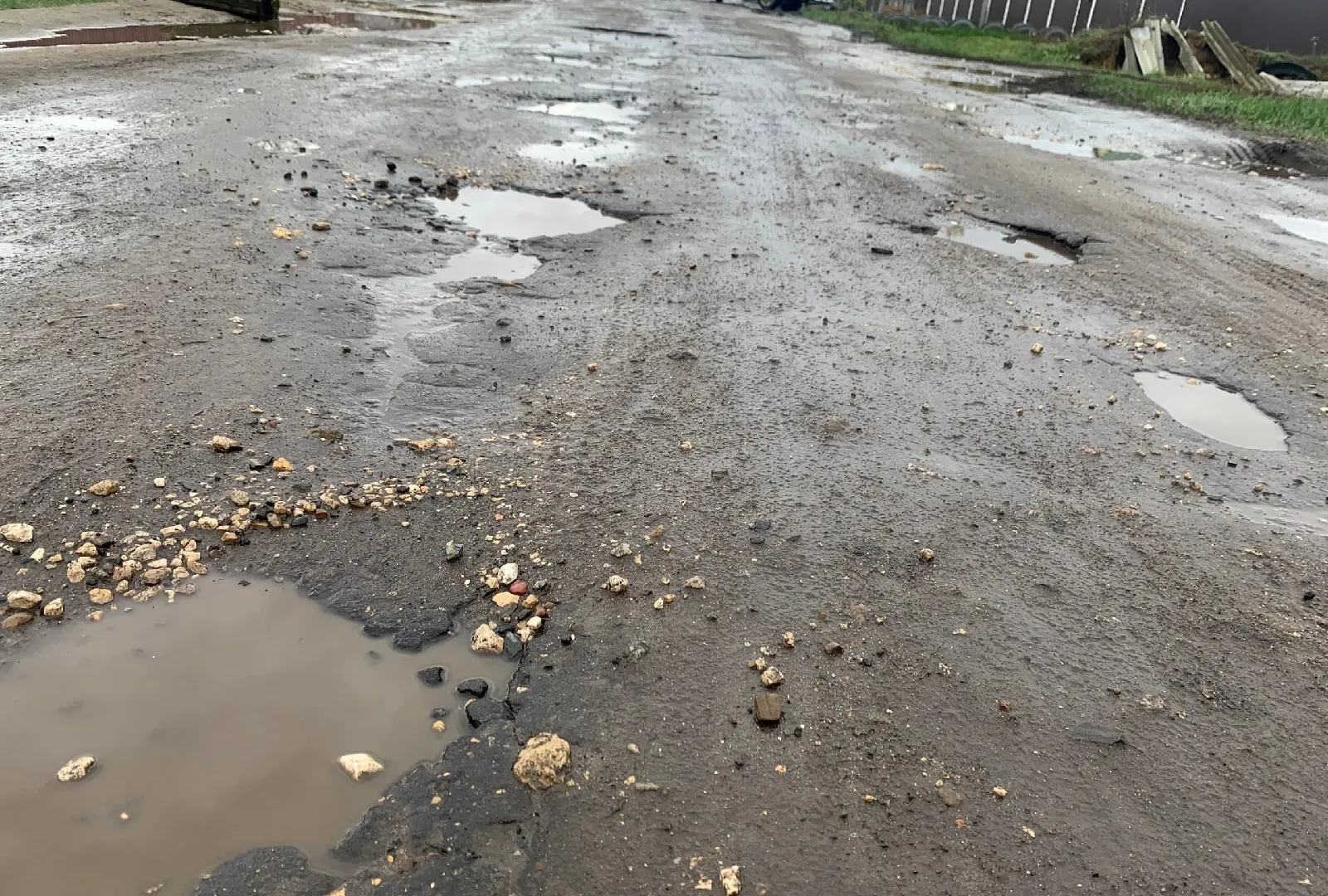 Рязанцы пожаловались на ужасную дорогу в Семчино