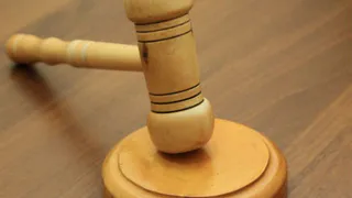 В Брянской области изготавливали подложные документы о долгах по зарплате перед работниками