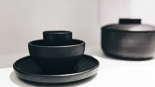 Сковорода снова будет как новая: очищаем ее от старого нагара за час