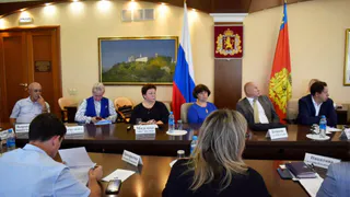 В правительстве обсудили вопросы медпомощи и соцподдержки владимирских участников СВО