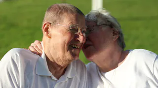 Пенсионерам напомнили о льготах, которые им положены по праву