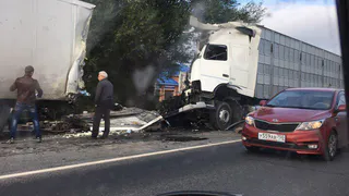 Страшное ДТП на трассе Луховицы - Рязань – столкнулись три фуры, автобус и 2 легковых автомобиля