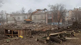 В центре Рязани снесли дом 1953 года для возведения нового
