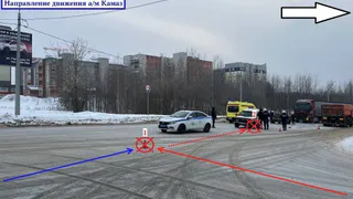 В Коми водитель без прав устроил ДТП с КамАЗом и инкассаторским авто