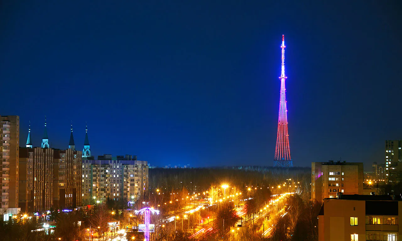 Телевышка поздравила нижнекамцев с Днём влюбленных