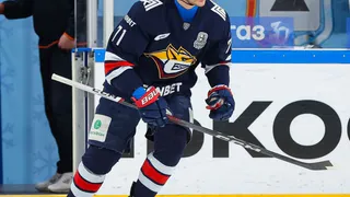 Воспитанник "Металлурга" Никита Гребёнкин дебютировал в НХЛ