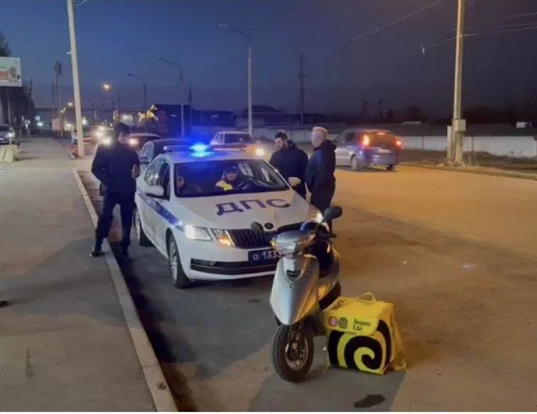 Сотрудники Госавтоинспекции Магнитогорска задержали несовершеннолетнего водителя скутера