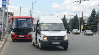Психанул: водитель маршрутки сбился с пути, и выгнал всех пассажиров