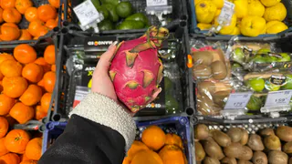 Ученые назвали самый полезный фрукт - не гранат, не киви и в два раза полезнее грейпфрута