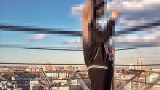 В Рязани, упав с многоэтажки, погибла выпускница школы