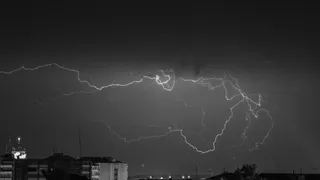 Ужасные ливни, грозы и адская жара: синоптики предупредили россиян о сумасшедшем лете 2024