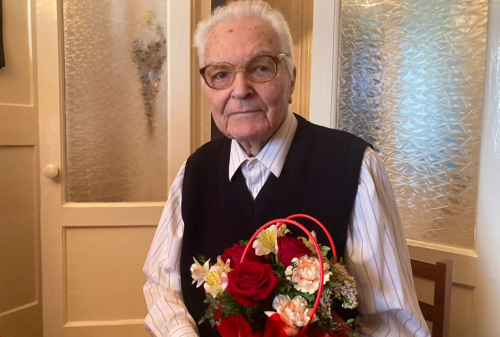 Почётный гражданин Магнитогорска отметил 90-летний юбилей