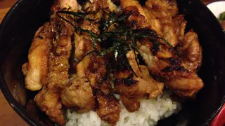 Ребрышки для этого блюда скупаю килограммами: 3 простых действия и мясная мякоть слетает с косточки сама